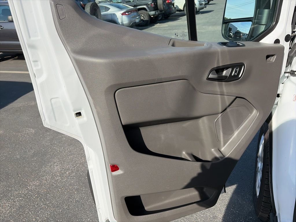 Used 2024 Ford Transit 350 XLT image 15