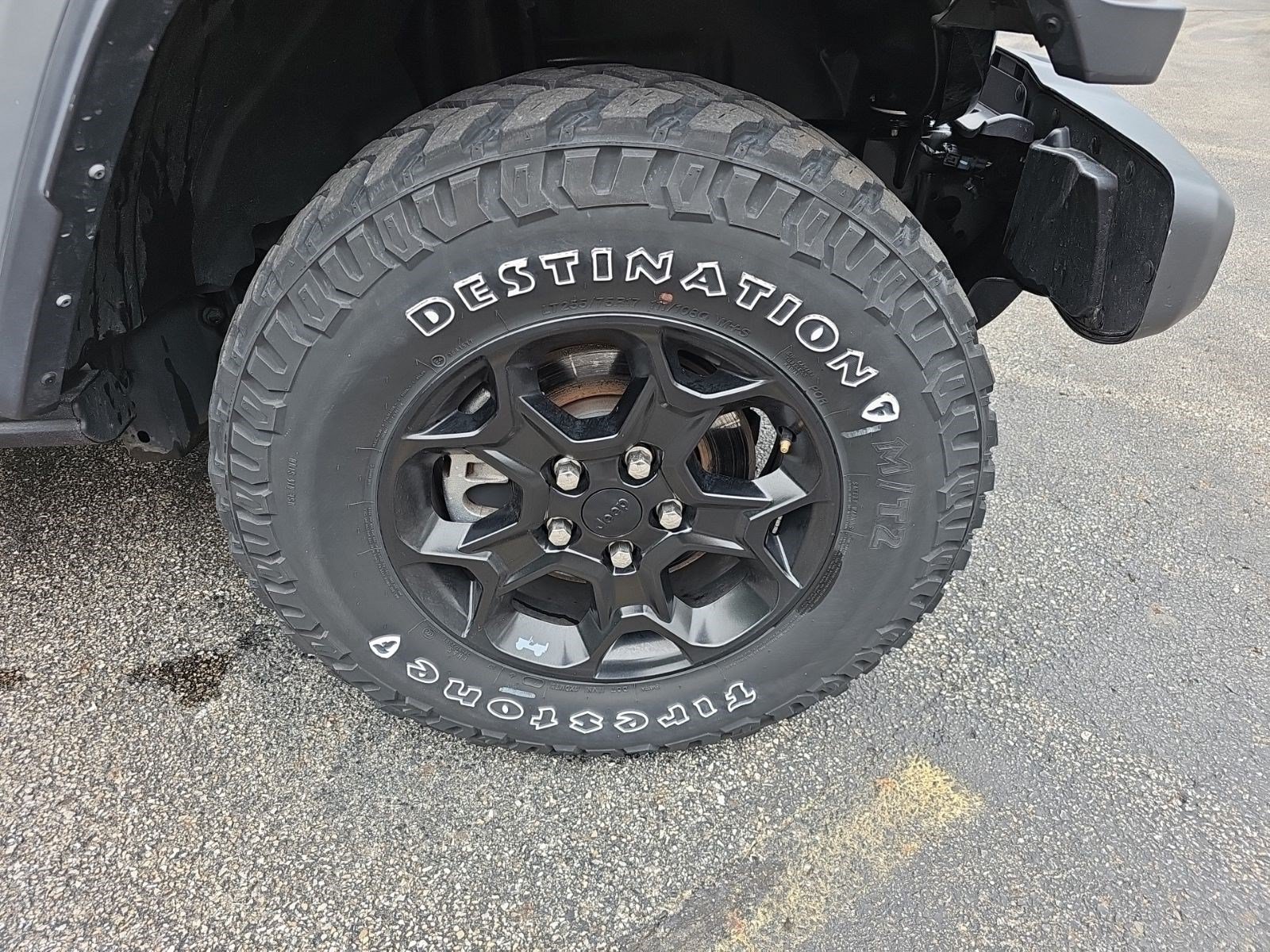 Used 2023 Jeep Wrangler Unlimited w/ Cold Weather Group AWD/4WD image 9