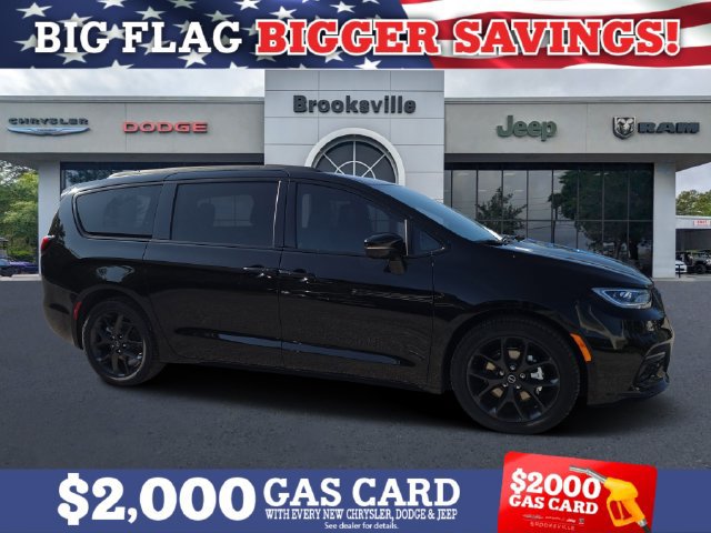 New 2026 Chrysler Pacifica Select w/ S Appearance Package