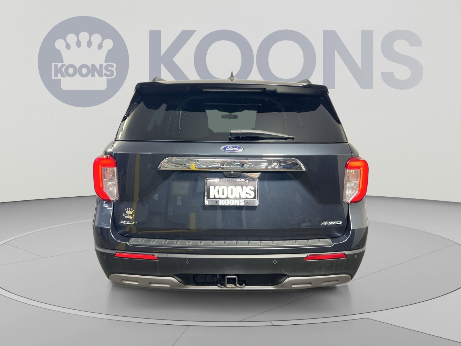 Used 2022 Ford Explorer XLT w/ Equipment Group 202A AWD/4WD image 5