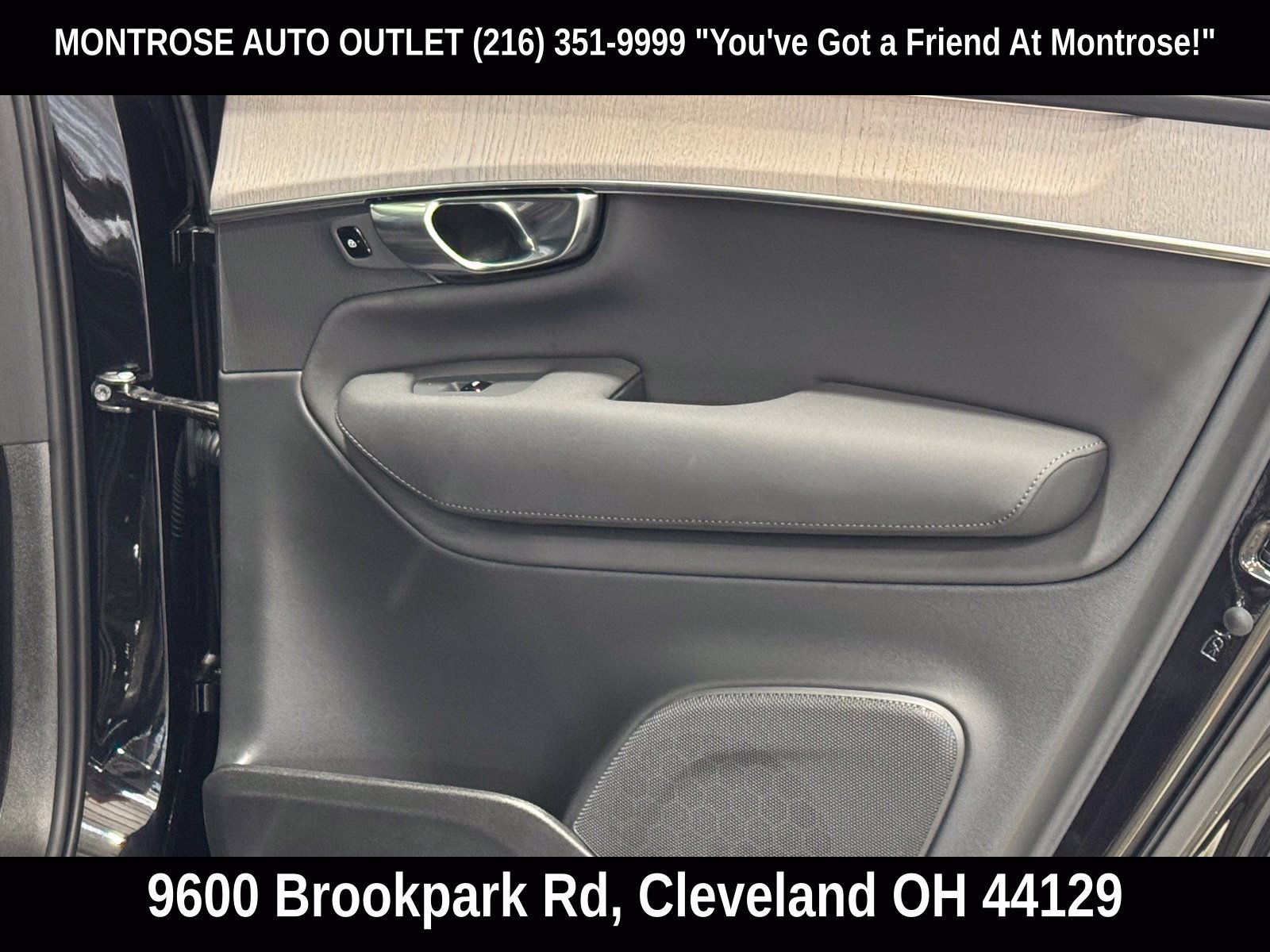 Certified 2025 Volvo XC90 B6 Ultra w/ Protection Package Premier AWD/4WD image 51