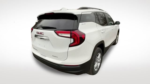 Used 2023 GMC Terrain SLE w/ Driver Convenience Package image 8