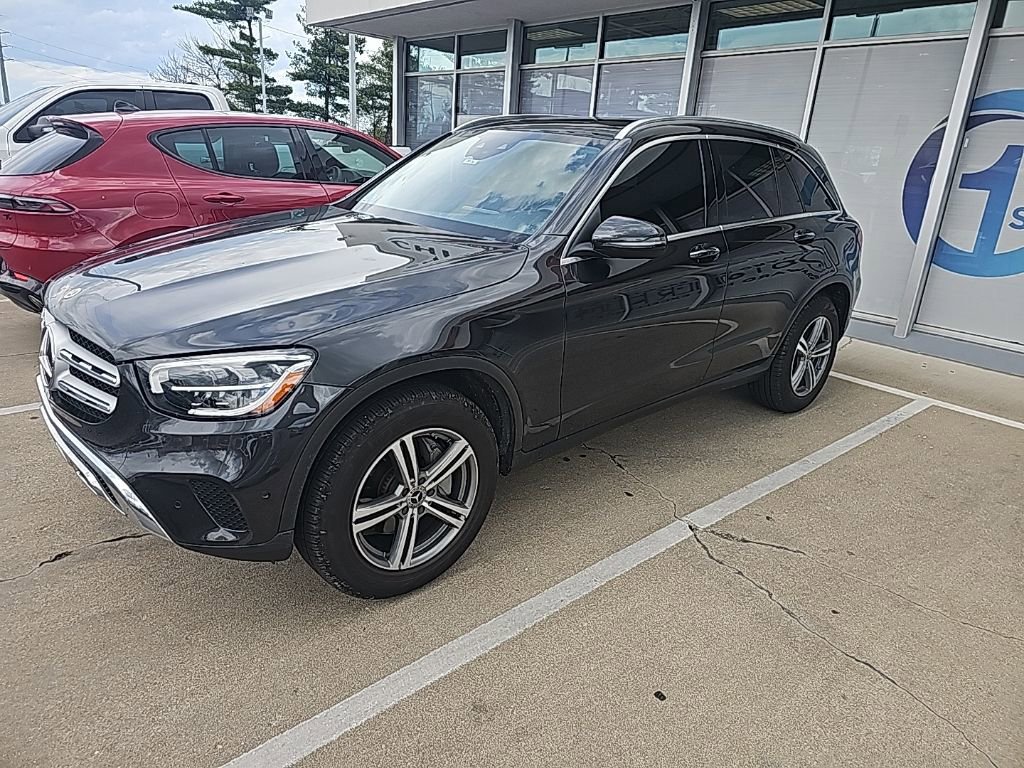 Used 2021 Mercedes-Benz GLC 300 4MATIC image 2