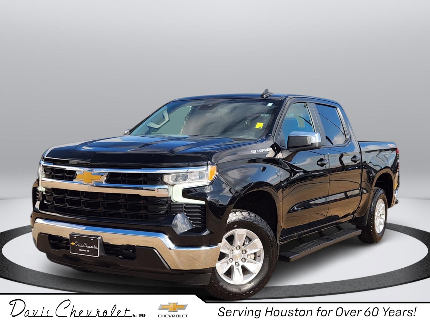 Certified 2025 Chevrolet Silverado 1500 LT AWD/4WD image 1