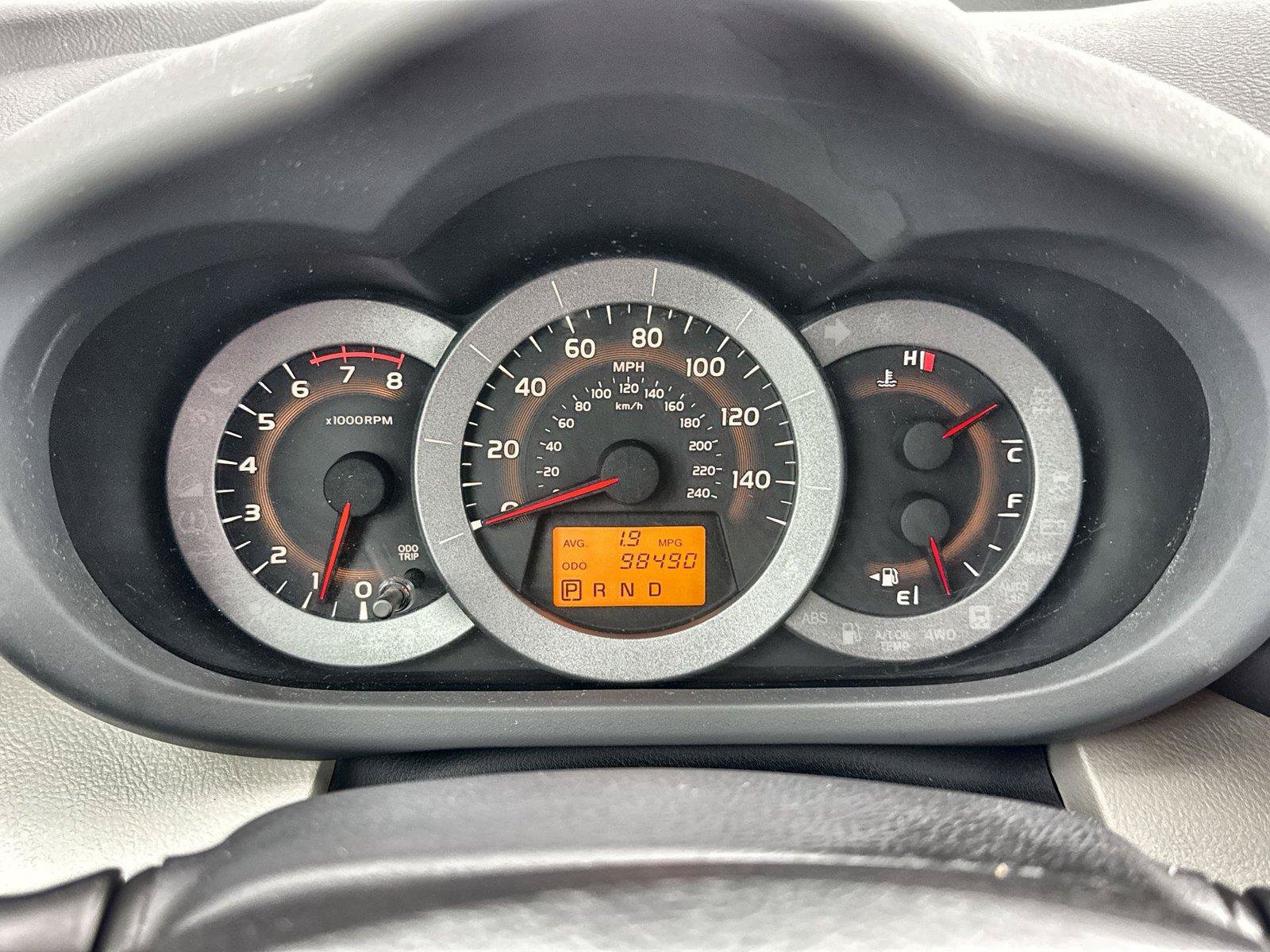 Used 2011 Toyota RAV4 Limited AWD/4WD image 29