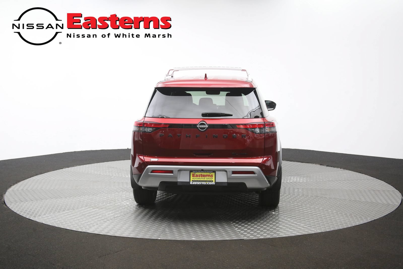 Used 2023 Nissan Pathfinder SL w/ Lighting Package (N92) AWD/4WD image 32