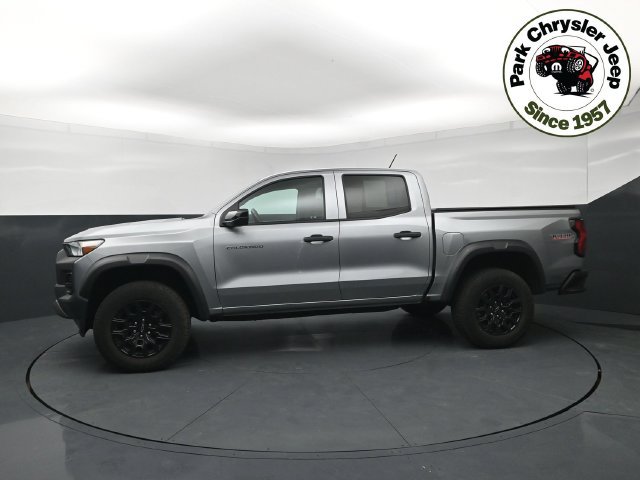 Used 2024 Chevrolet Colorado Trail Boss w/ Advanced Trailering Package AWD/4WD image 2