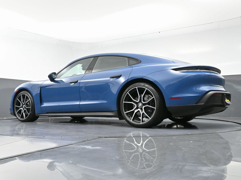 Used 2023 Porsche Taycan image 57