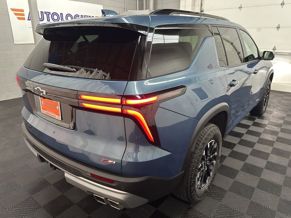 Used 2025 Chevrolet Traverse Z71 w/ Driver Confidence Package AWD/4WD image 10