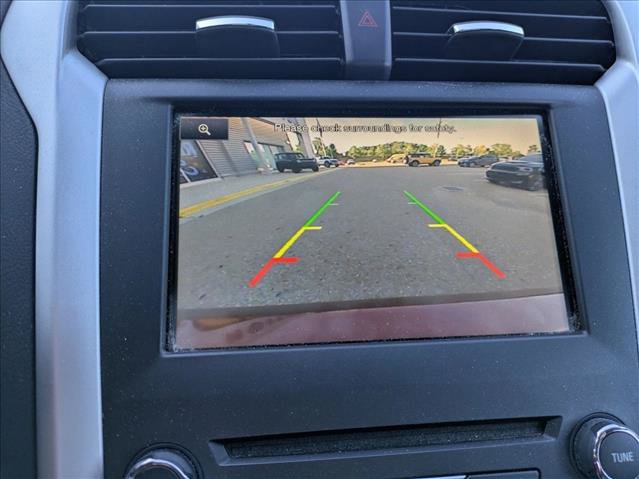 Used 2016 Ford Fusion SE FWD image 13