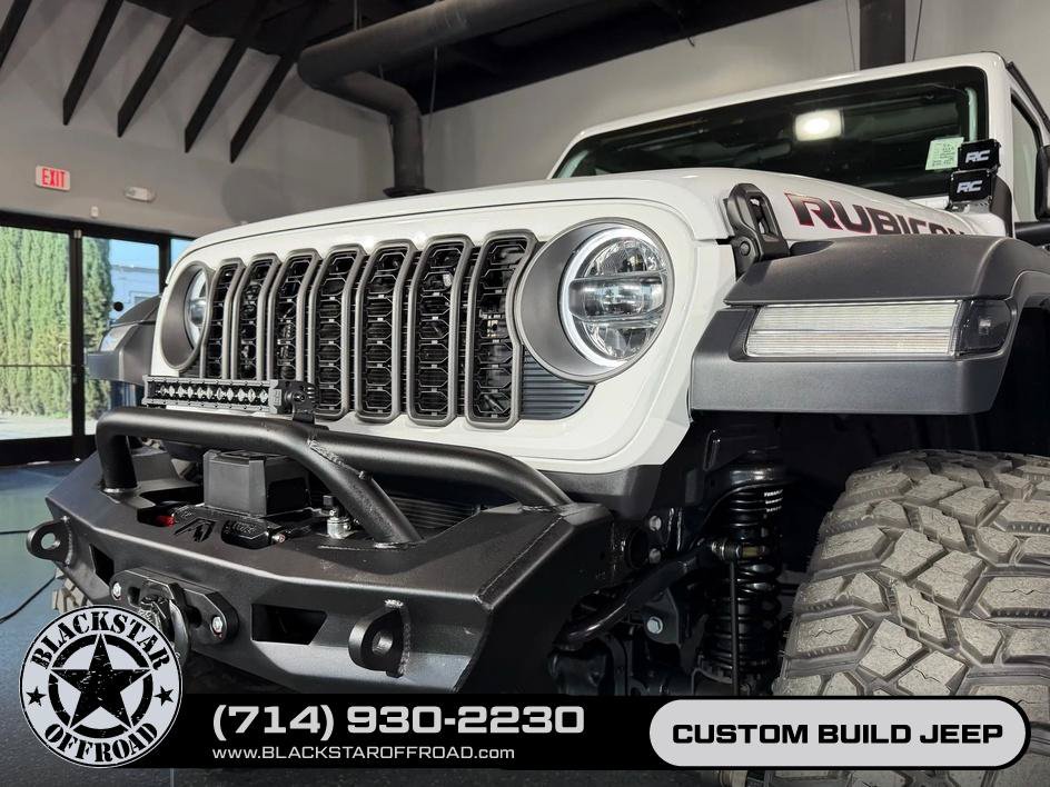 Used 2025 Jeep Wrangler Unlimited Rubicon AWD/4WD image 5