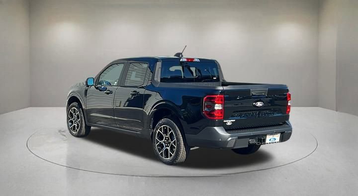 New 2025 Ford Maverick Lariat w/ 4K Tow Package image 3