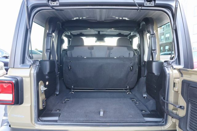 Used 2025 Jeep Wrangler Sport image 22