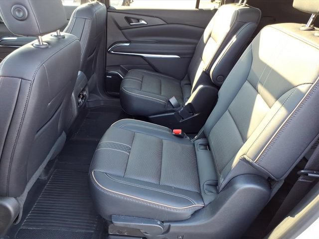 New 2026 Chevrolet Traverse High Country w/ LPO, Floor Liner Package AWD/4WD image 10