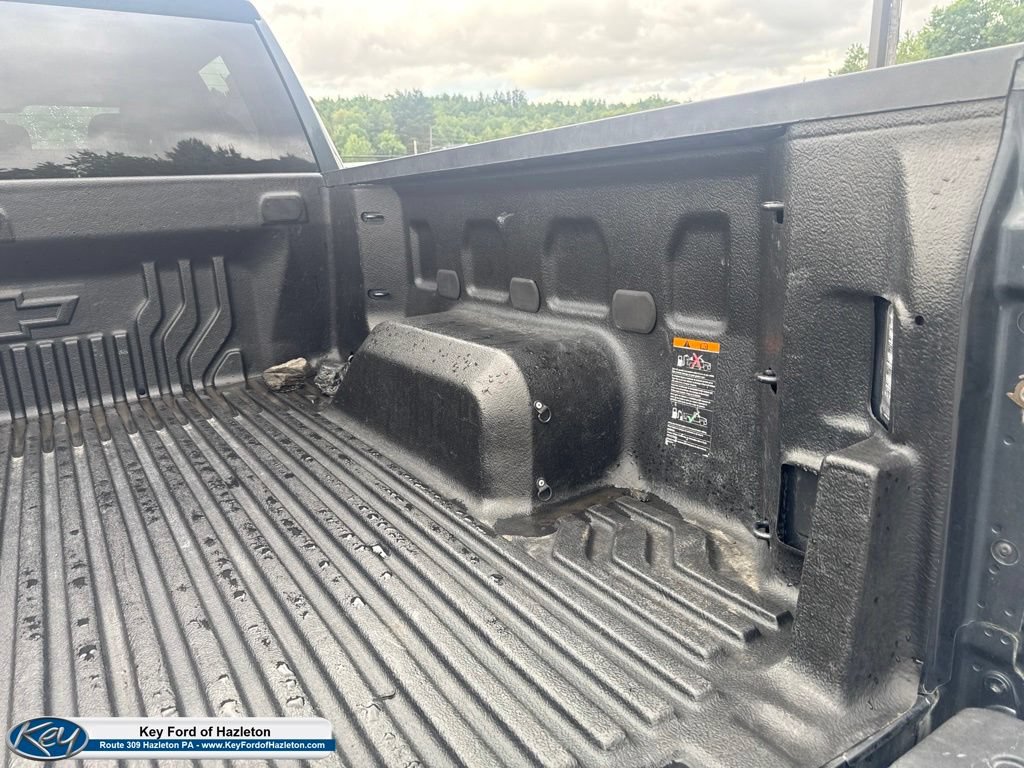 Used 2021 Chevrolet Silverado 1500 LT AWD/4WD image 16