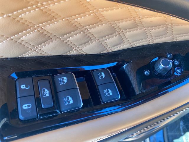 Used 2023 Jeep Grand Cherokee Summit w/ Rear Seat Video Group I AWD/4WD image 14