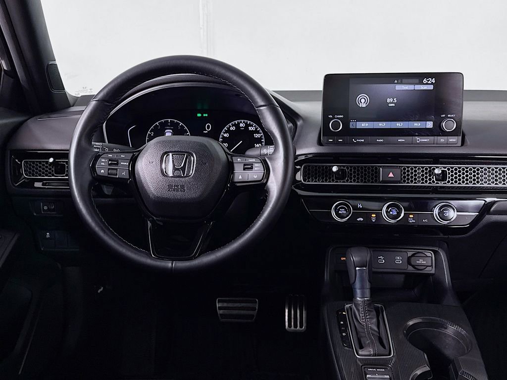 Used 2025 Honda Civic Sport image 13