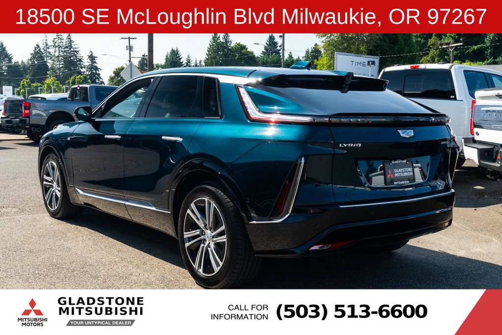 Used 2024 Cadillac Lyriq Luxury AWD/4WD image 5