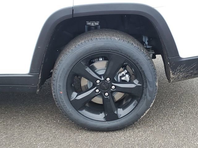 New 2025 Jeep Grand Cherokee L Limited w/ Black Appearance Package image 7