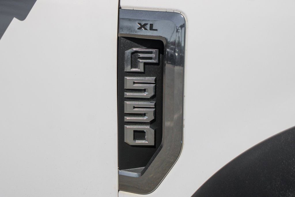 Used 2018 Ford F550 2WD Regular Cab Super Duty image 48