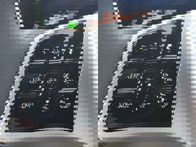 Used 2025 Mercedes-Benz C 300 C 300 image 23