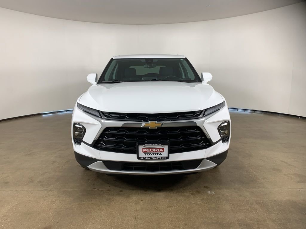 Used 2023 Chevrolet Blazer LT image 3
