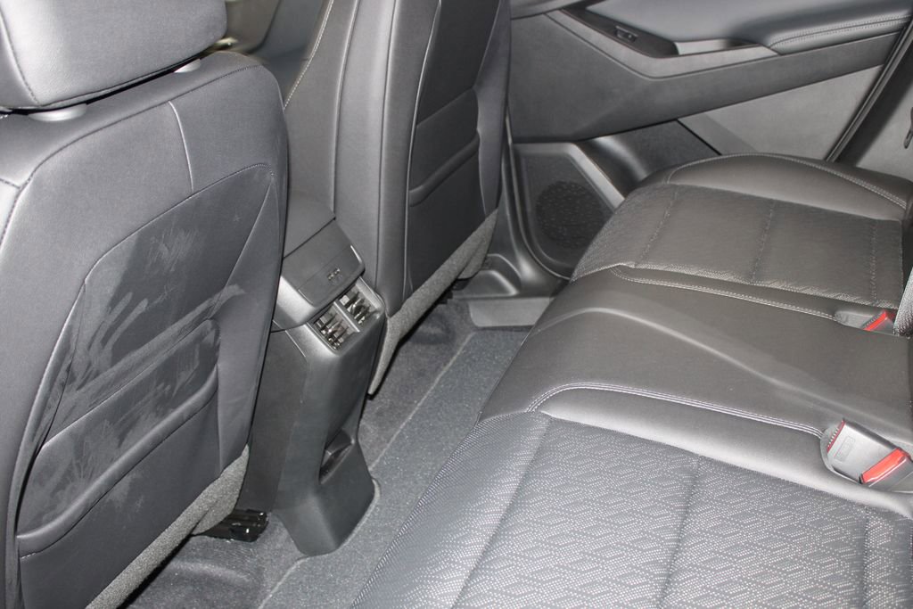 New 2025 Chevrolet Equinox LT w/ Convenience Package II image 17