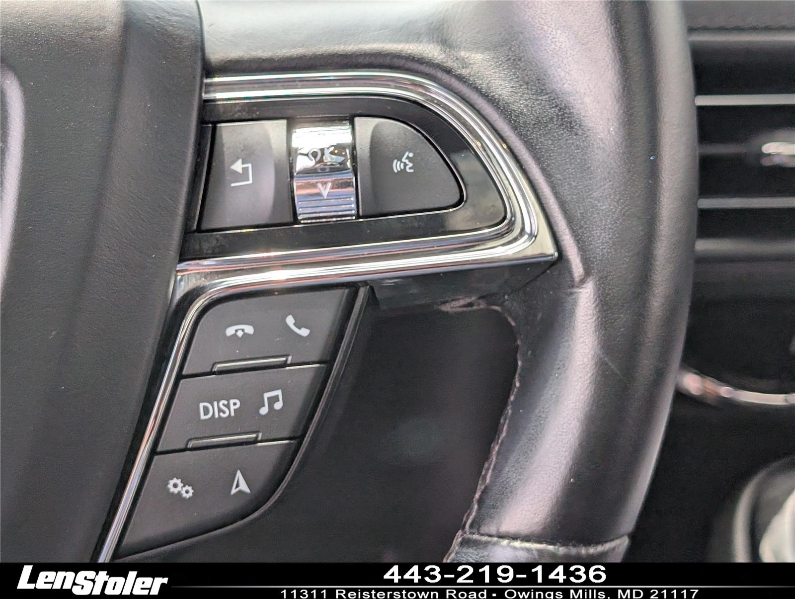 Used 2023 Lincoln Nautilus Reserve AWD/4WD image 25