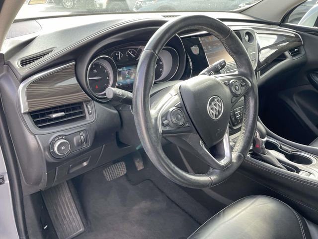 Used 2020 Buick Envision Essence image 16