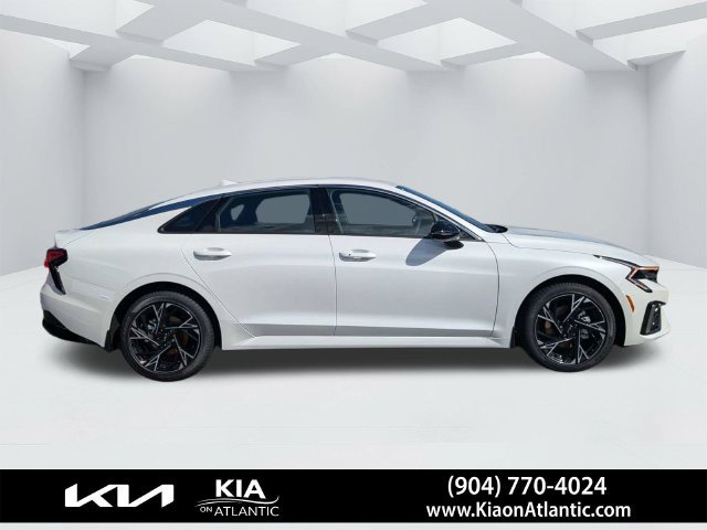 New 2027 Kia K5 GT-Line FWD image 2