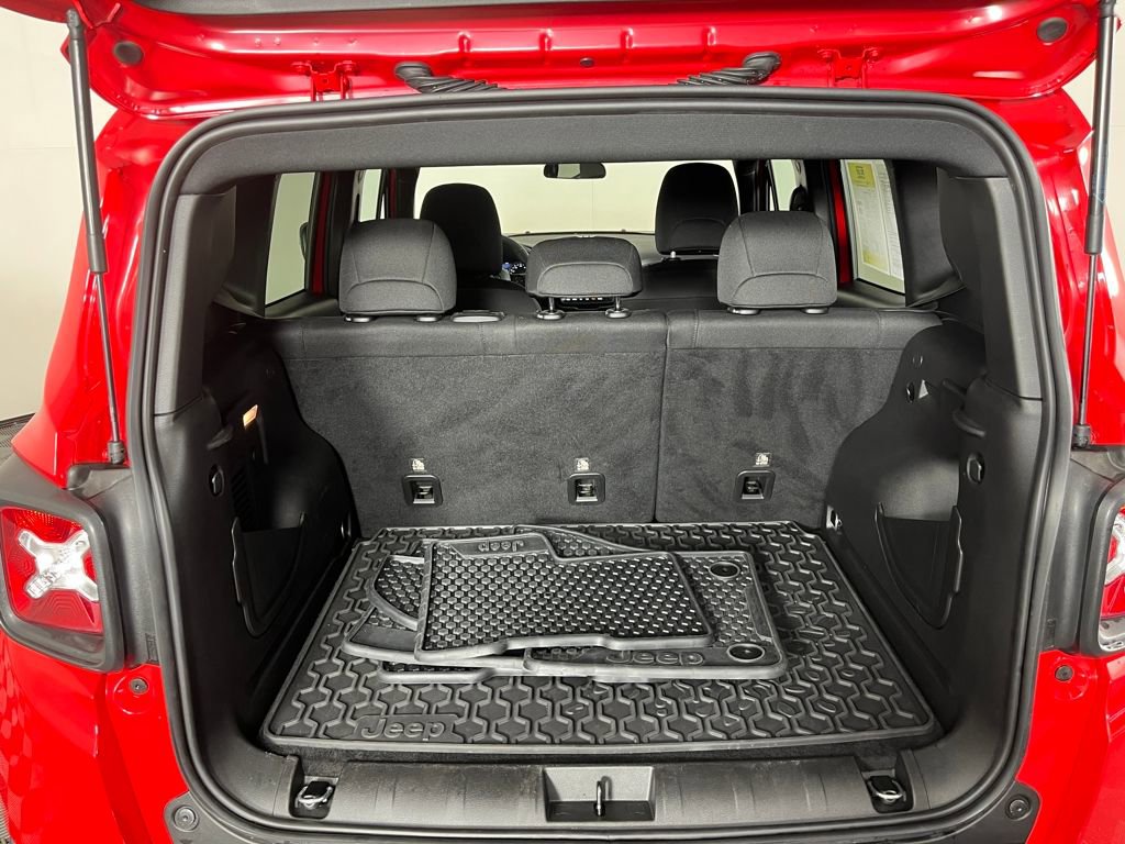 Used 2022 Jeep Renegade Altitude image 22