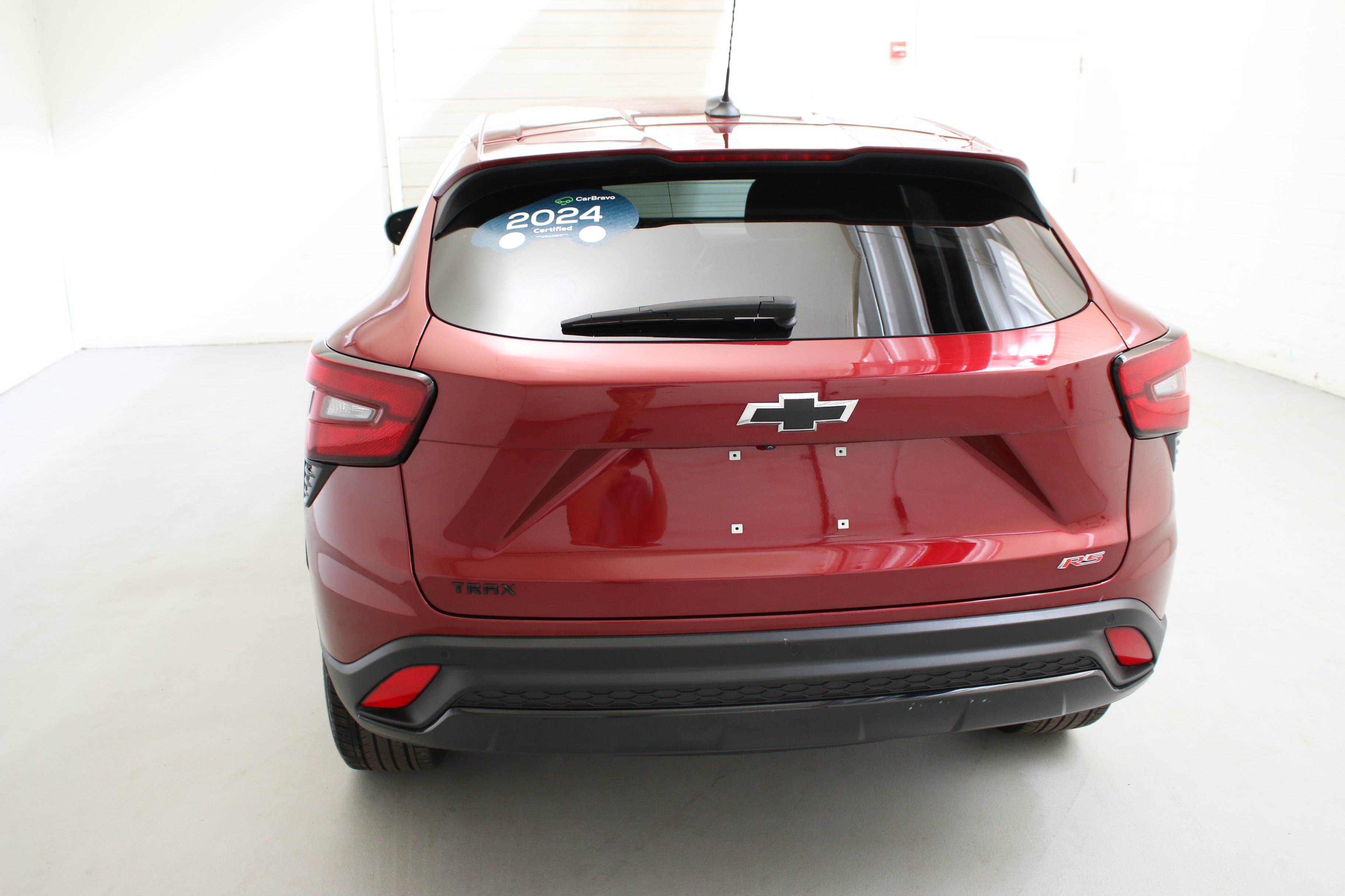 Certified 2024 Chevrolet Trax RS w/ Driver Confidence Package FWD image 8