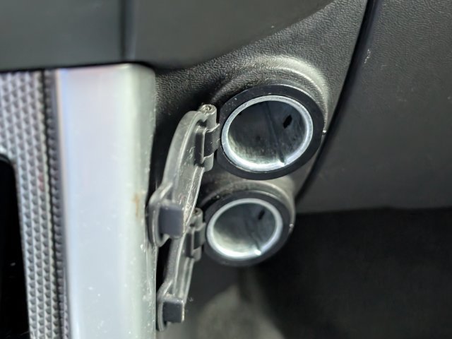Used 2011 Nissan Pathfinder SV AWD/4WD image 16