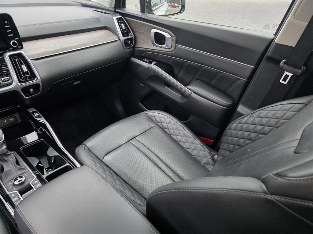 Used 2023 Kia Sorento SX Prestige image 29