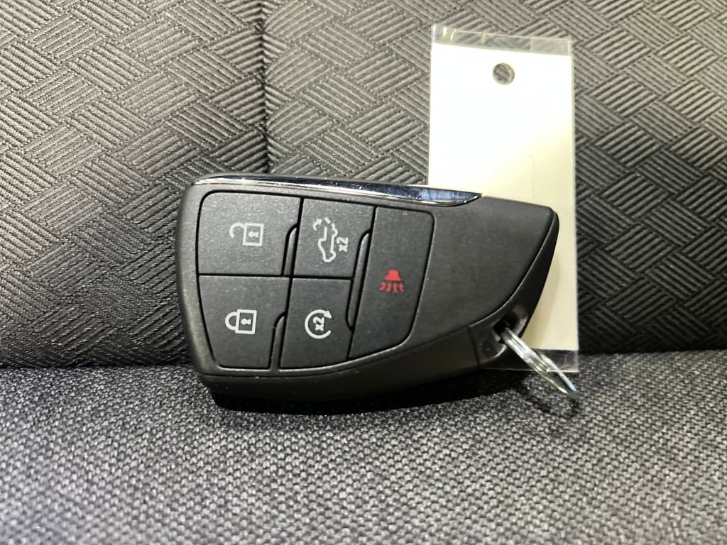 Used 2025 Chevrolet Silverado 1500 Custom image 30