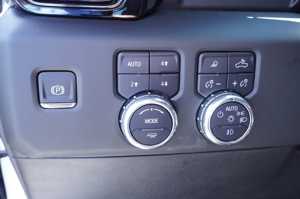 Certified 2025 GMC Sierra 1500 AT4 AWD/4WD image 18
