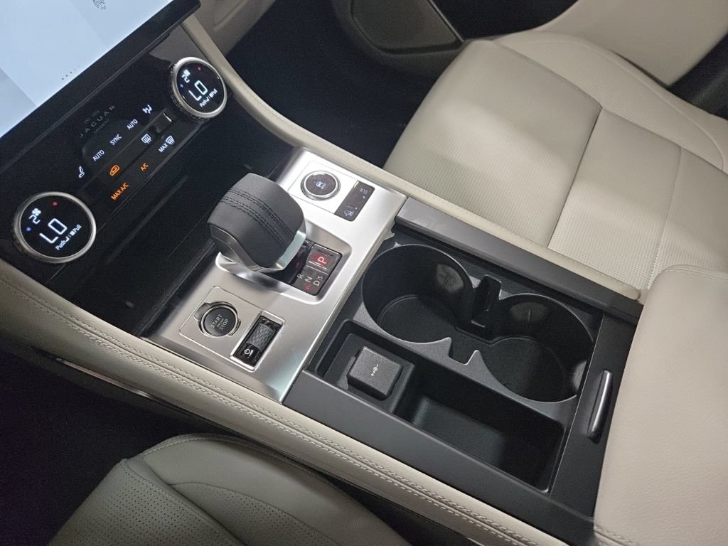 New 2026 Jaguar F-PACE R-Dynamic S AWD/4WD image 13