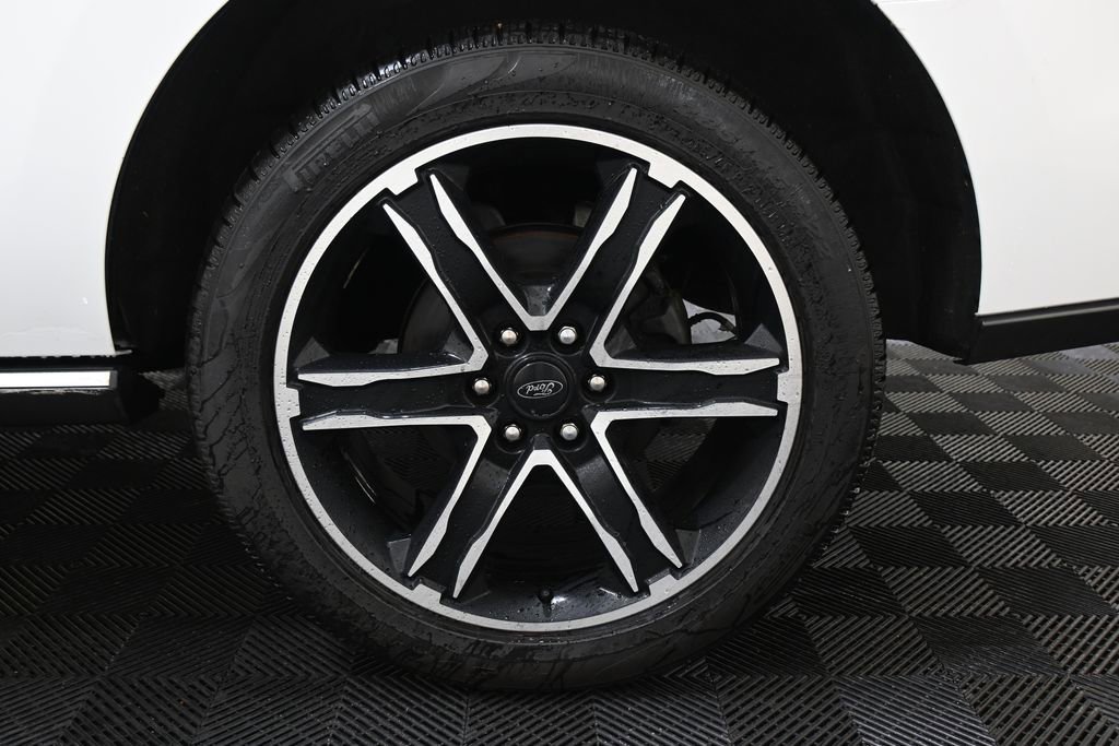 Used 2019 Ford Expedition Limited w/ Special Edition Package image 39
