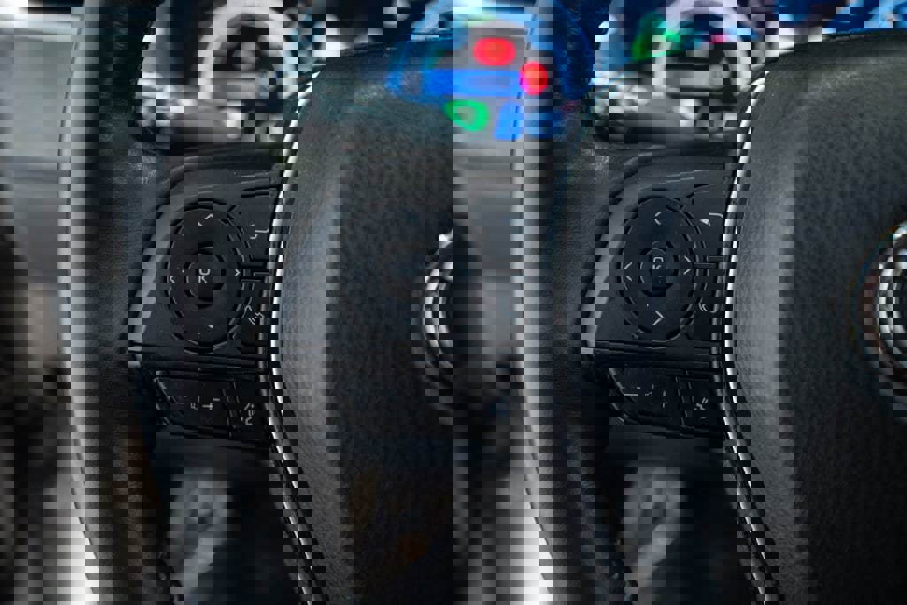 Used 2023 Toyota Venza LE image 19