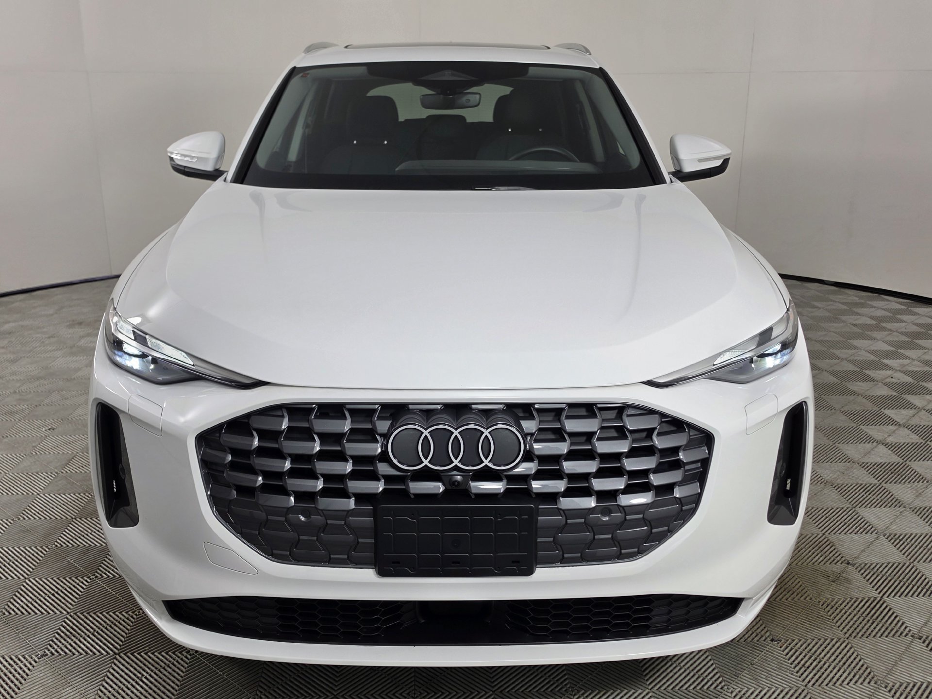 Certified 2025 Audi Q5 Premium w/ Convenience Package AWD/4WD image 39