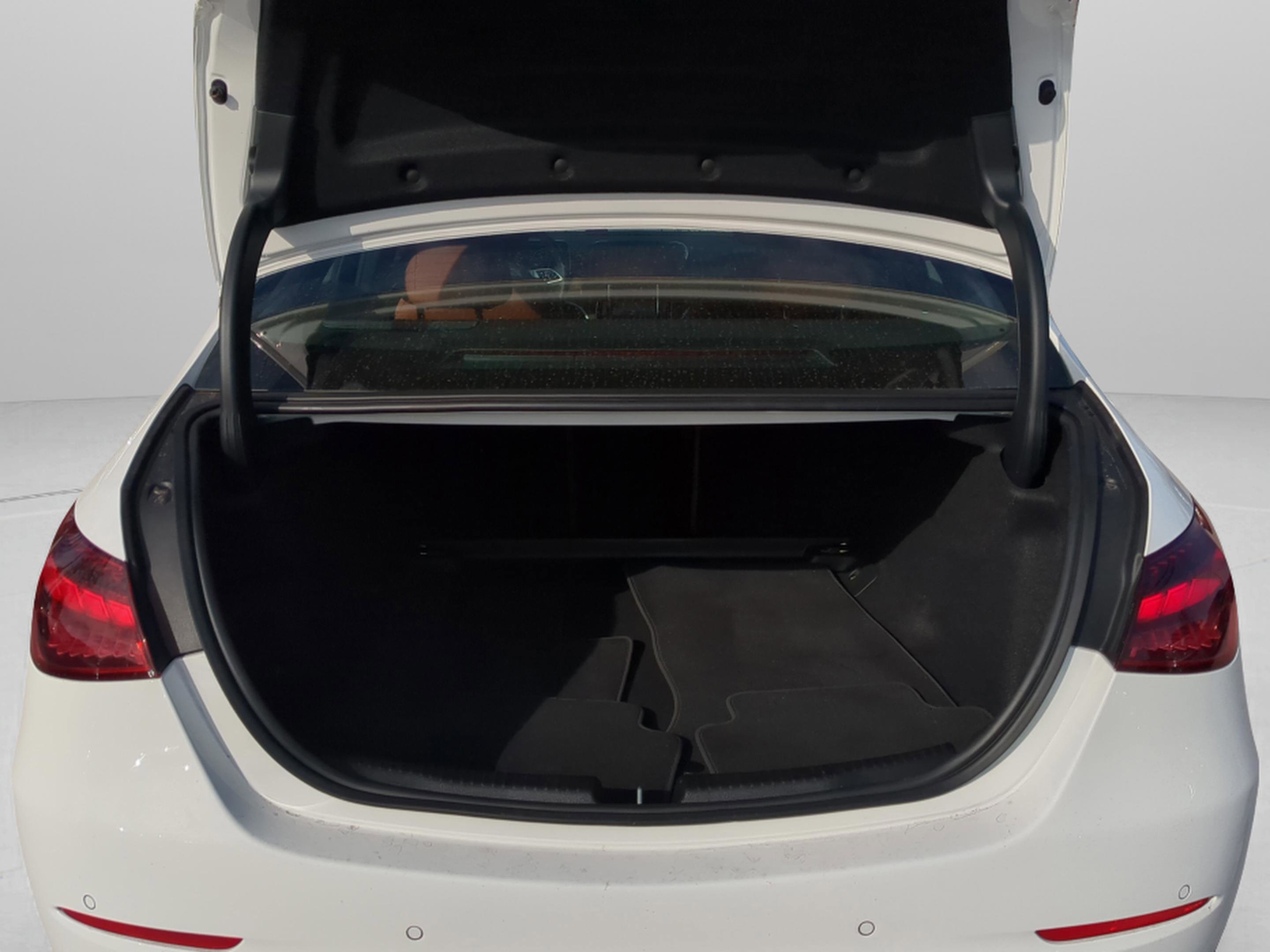 Certified 2025 Mercedes-Benz C 300 4MATIC Sedan image 31