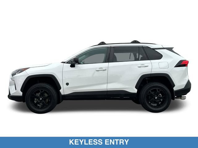 Used 2021 Toyota RAV4 LE w/ Carpet Mat Package (TMS) AWD/4WD image 9