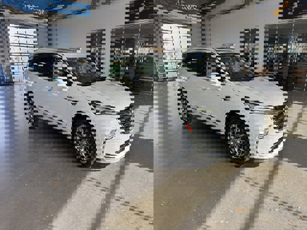 Used 2023 Buick Enclave Premium w/ Experience Buick Package image 7