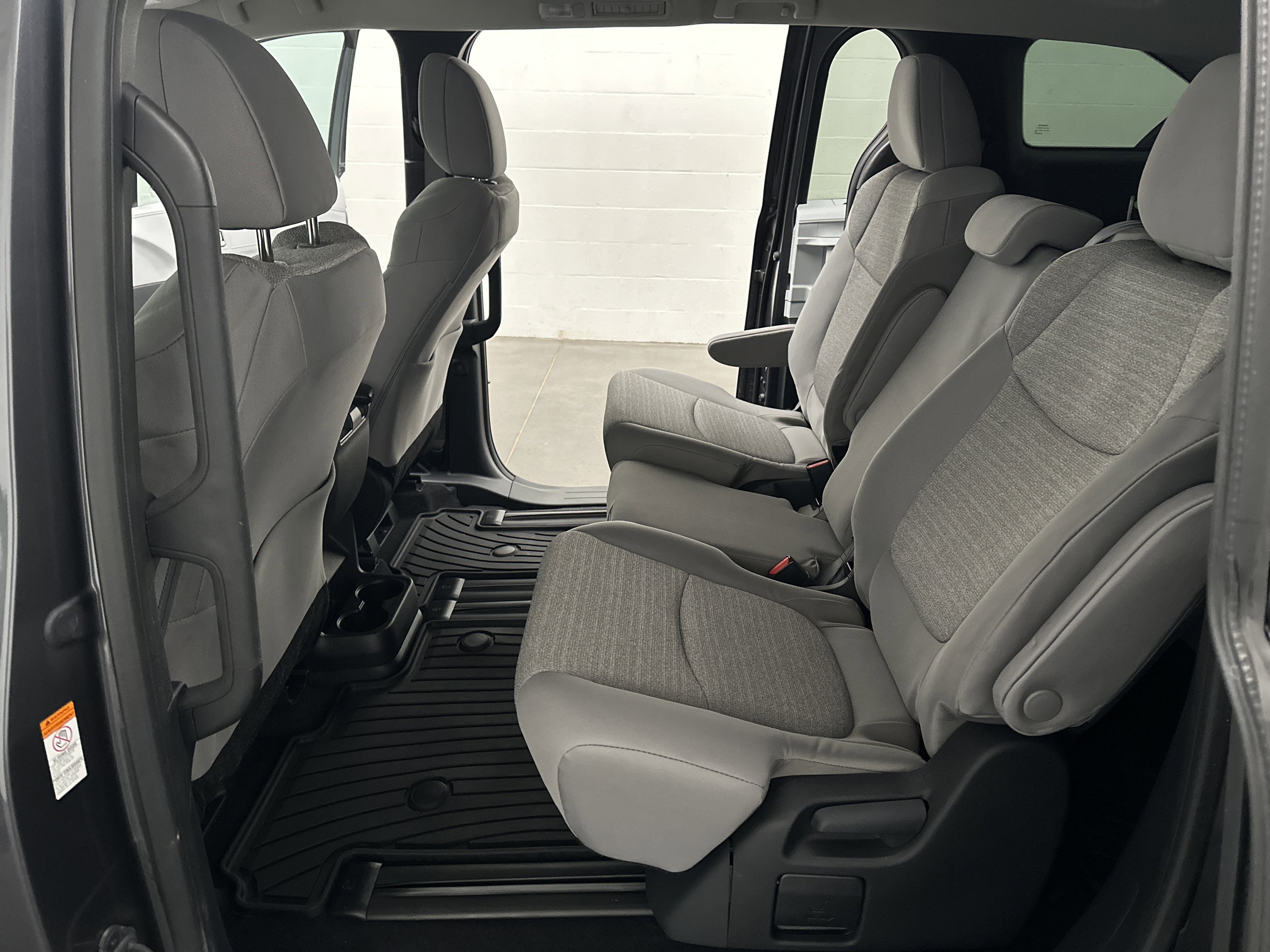 Used 2025 Toyota Sienna LE image 20