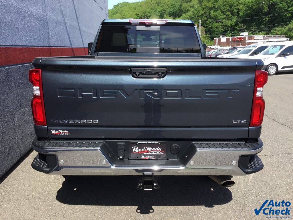 Used 2020 Chevrolet Silverado 3500 LTZ w/ LTZ Premium Package image 9