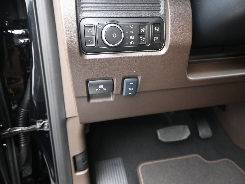 New 2026 Ford F350 King Ranch w/ Chrome Package image 11