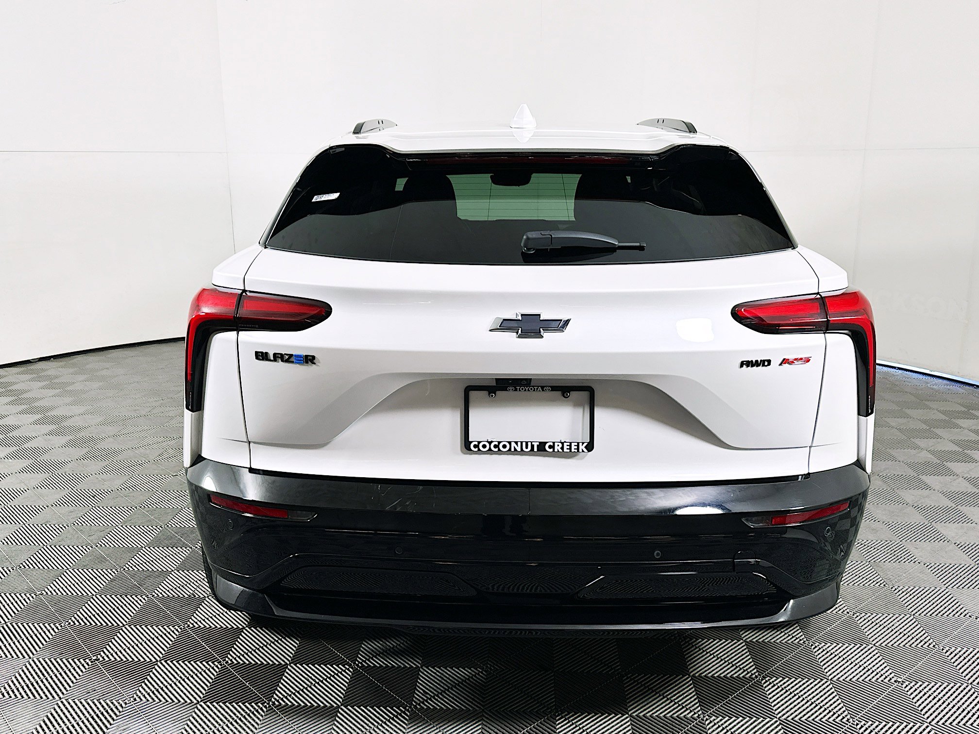 Used 2024 Chevrolet Blazer EV RS image 4