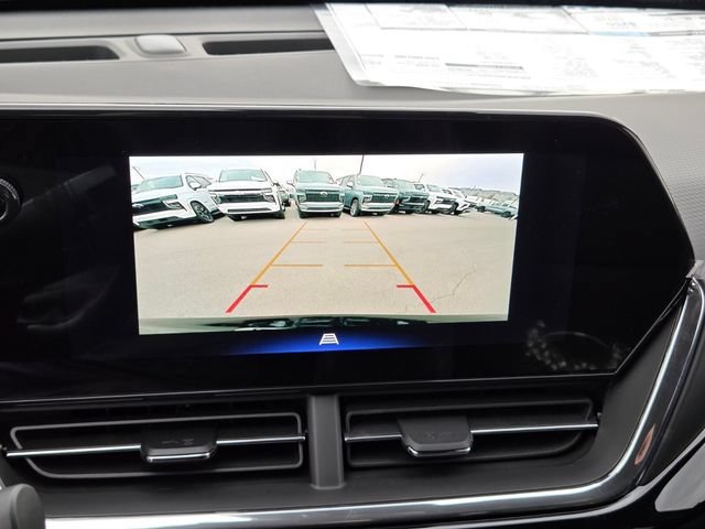 Used 2026 Chevrolet Trax LS FWD image 12