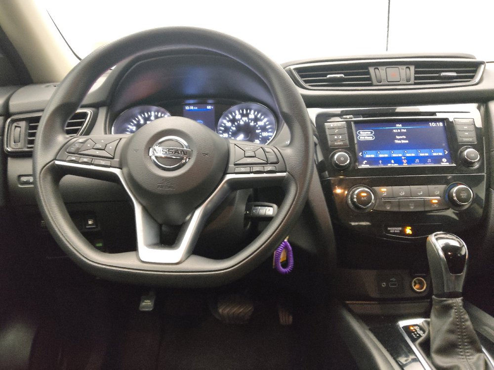 Used 2020 Nissan Rogue S FWD image 22