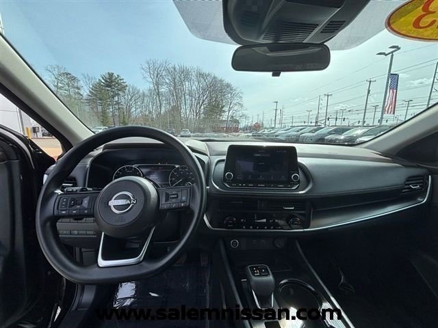 Certified 2023 Nissan Rogue SV image 5